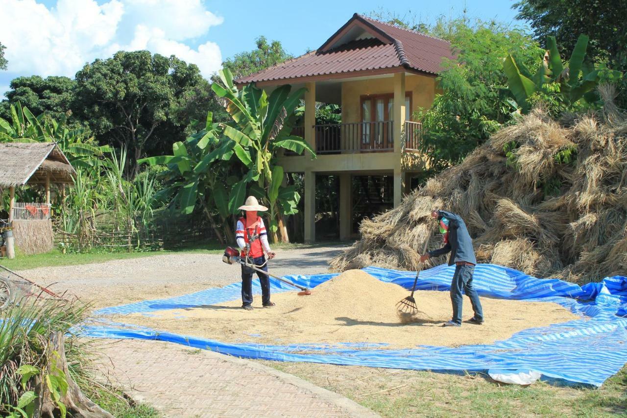 Country Retreat Hotel Mae Rim Exterior photo
